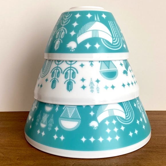 SOLD Pyrex 100th Anniversary Bowl Set Vintage Charm Rise & Shine Amish Blue - Picture 4 of 9